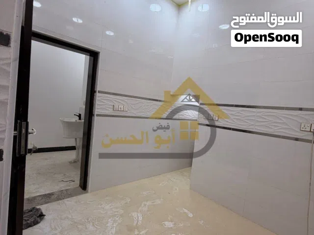 130 m2 2 Bedrooms Townhouse for Rent in Basra Manawi Lajim