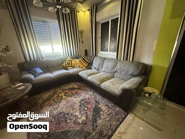 كورنر مستعمل بحاجة تنجيد الوجه الهيكل ممتاز للبيع