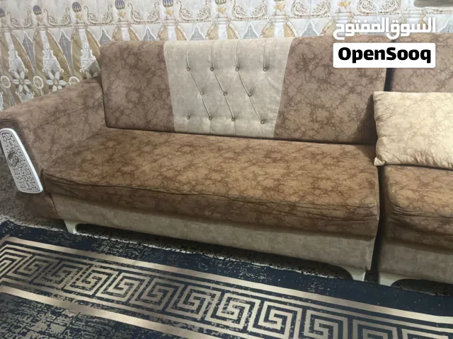 سلام عليكم عندي طخم مستعمل كلش حلو