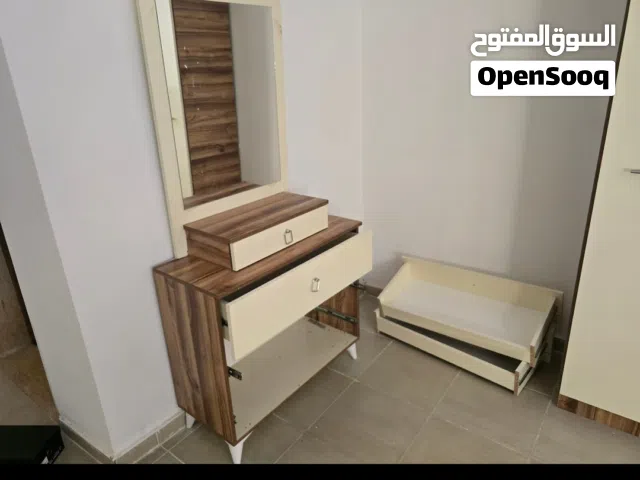 اثاث للبيع