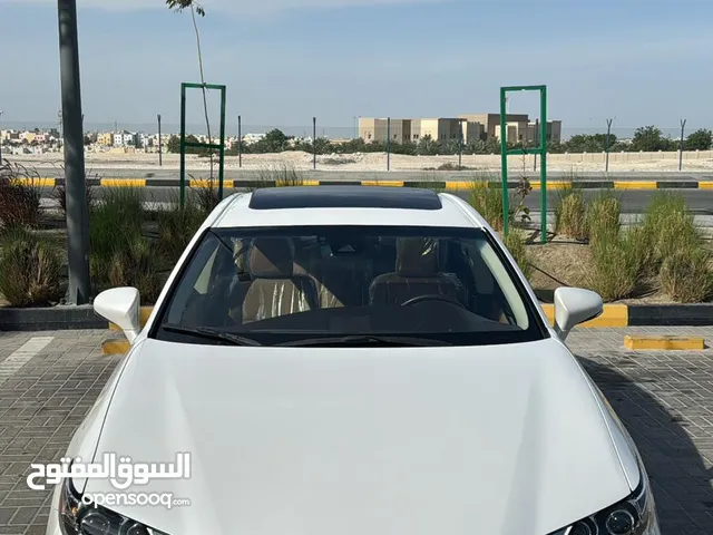 Lexus ES ES 350 in Southern Governorate