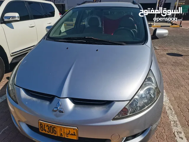 Used Mitsubishi Grandis in Al Batinah