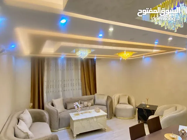 750 m2 5 Bedrooms Villa for Sale in Amman Jubaiha