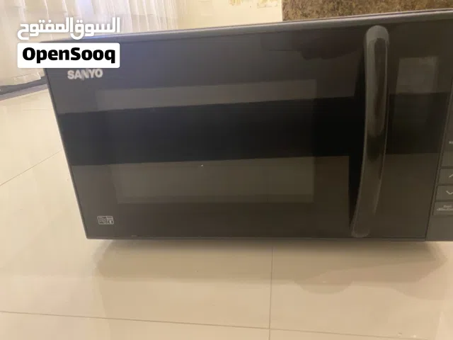 Sanyo 20 - 24 Liters Microwave in Dhofar