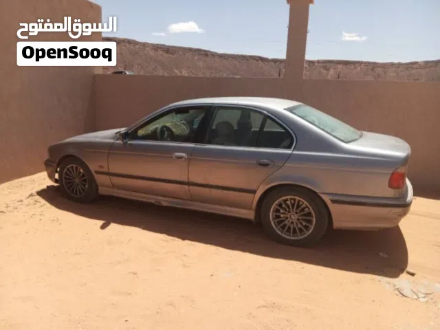 2000 BMW 5 Series 525