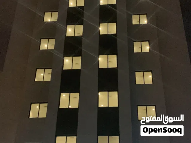 عمارة للإيجار في خيطان للشركات والعزاب.  متاح اي عدد شقق غرفتين وصالة وحمامين ومطبخ