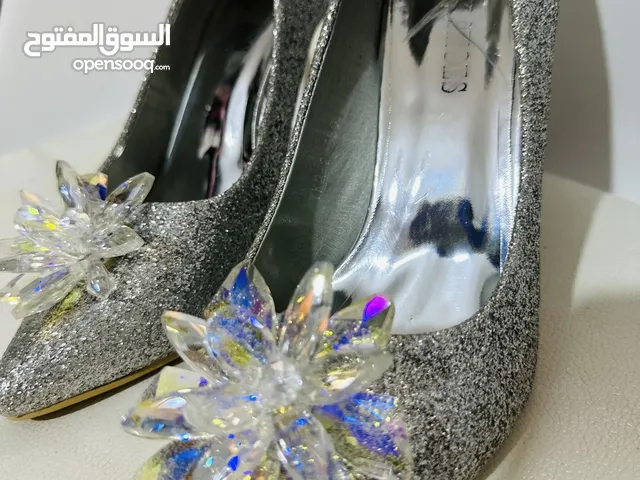 Silver With Heels in Tripoli