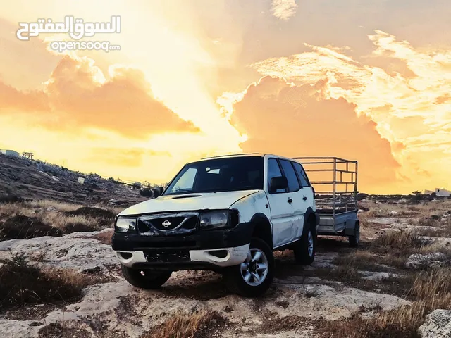 نيسان تيرانو 4×4