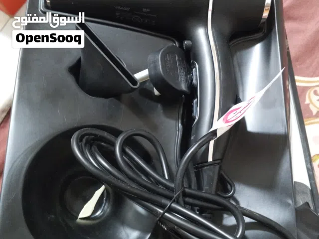 مصفف شعر لون الاسود