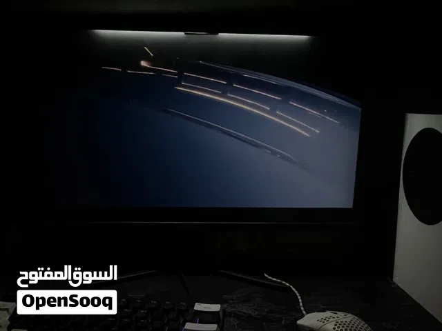 شاشه من شركه شاركس اشتريتها مالها اسبوع للبيع مع كرتونها و سلك اتش دي جديد جا مع الشاشه و مع اسلاكه