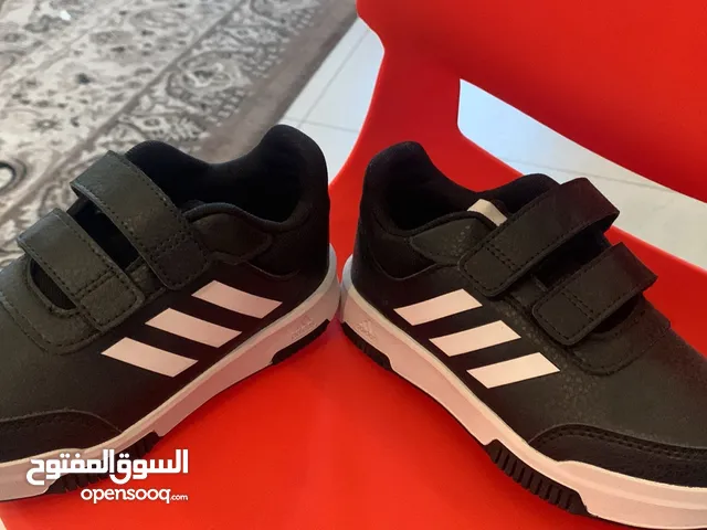 ADIDAS SHOES FOR GIRLS AND BOYS IN A HURRY NO NEED FOR BOTH OF THEM BLACK IS