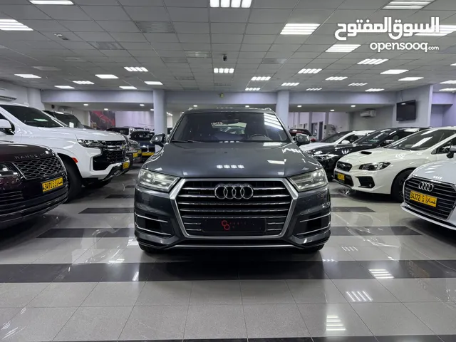 Audi Q7 full option