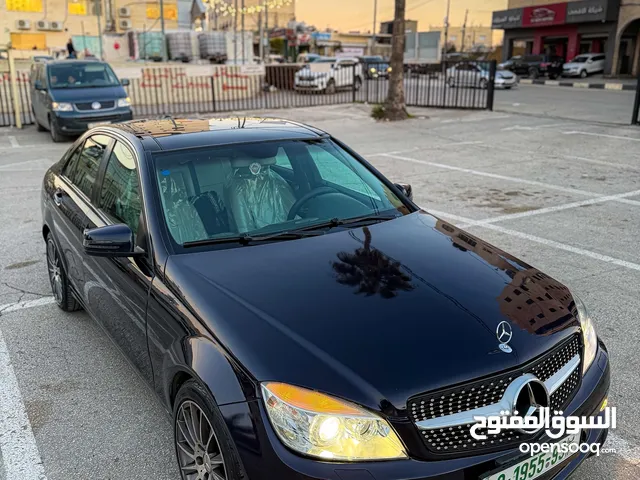 C220 ماتور 2200 ديزل 194 حصان بدون اي عيوب ماتور چير هيئة زيت فلاتر جنط كوشوك بدون اي عيوب نهائيا