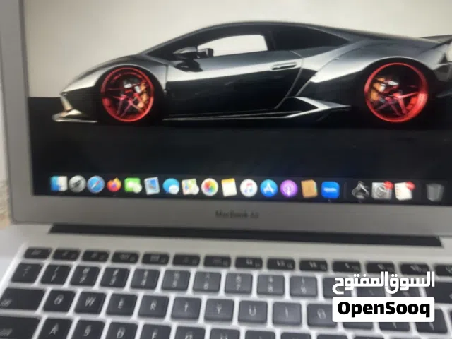 MacBook Air (13-inch, 2017) with little dent