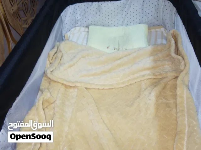 سرير تطفال سهل التنقل