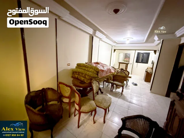 للبيع شقه مرخصه في سيدي بشر بحري علي جمال عبد الناصر خطوات للبحر