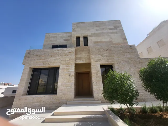 850 m2 5 Bedrooms Villa for Sale in Amman Al-Thuheir