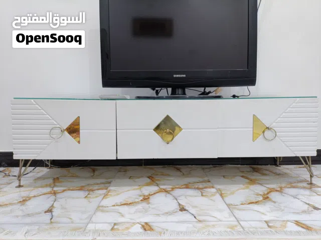 السلام عليكم أخوان ميز بلازمة للبيع جديد استخدام قليل