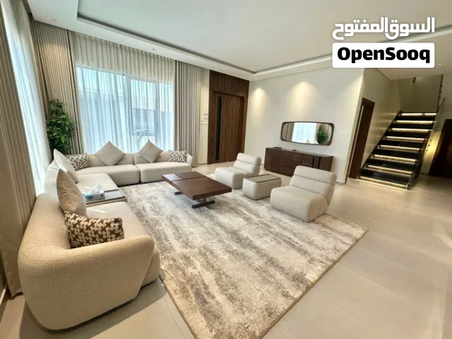 400 m2 More than 6 bedrooms Villa for Sale in Muscat Al Khoud