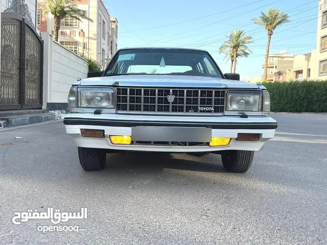 سوبر 1985 لون ابيض رقم بغداد جديد بأسمي كير عادي سيارة كاملة بدون نواقص صبغ حزام السعر 68 /