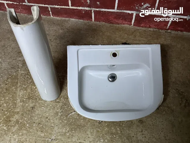 مغسلة حمّام حجم كبير من الخزف السعودي – حالة ممتازة – نظيفة جدًا وجاهزة للتركيب فورًا