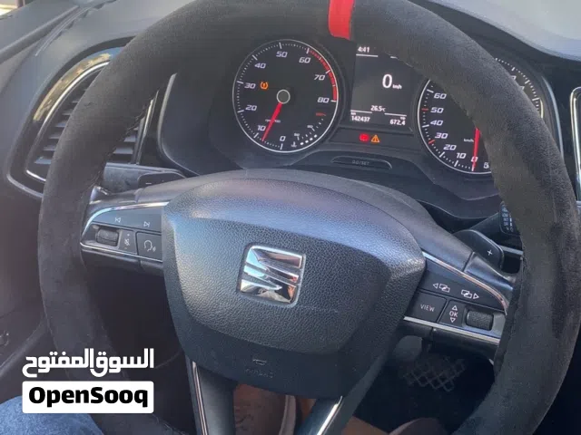 2015 سيات ليون Standard