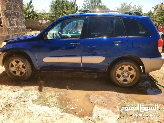 Used Toyota RAV 4 in Sana'a