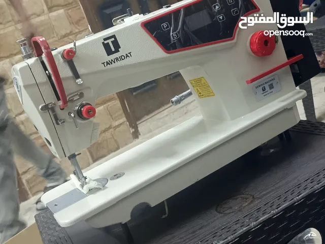 ماكينه خياطه جديده بكرتونتها لم تستعمل جديده