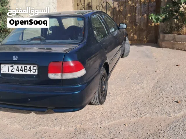 1998 هوندا سيفيك Standard