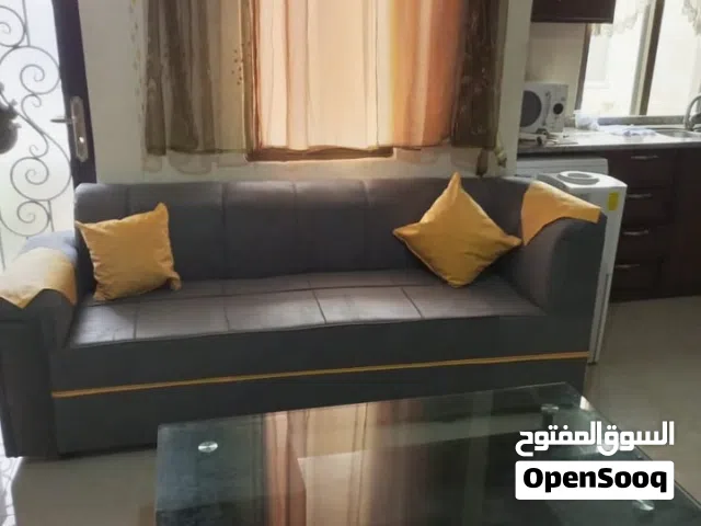 شقة مفروشة غرفتين نوم للإيجار خلف السيفوي