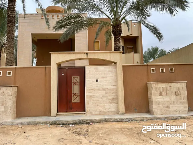 360 m2 5 Bedrooms Villa for Rent in Tripoli Souq Al-Juma'a