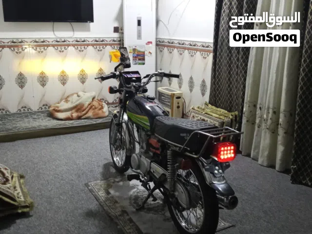 دراجه للبيع. بسعر مناسب كلش