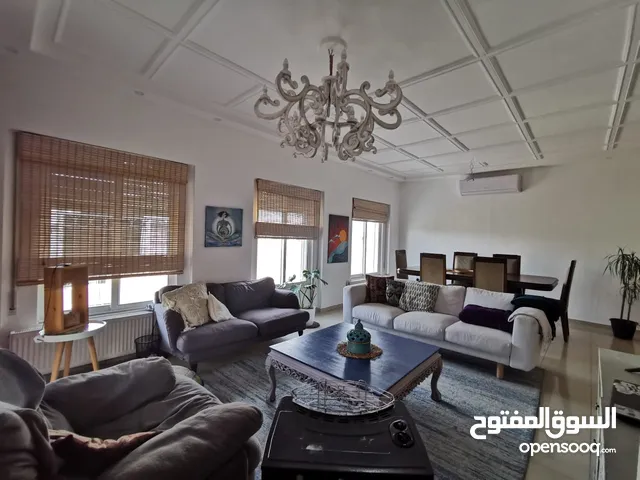 210m2 3 Bedrooms Apartments for Sale in Amman Shmaisani