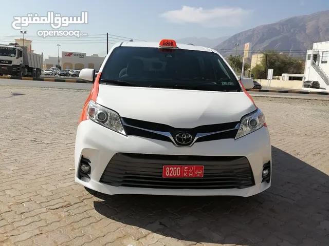 تويوتا سيينا