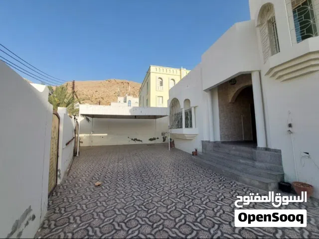 منزل ارضي في مرتفعات روي (الممتاز) على ارض 1000 متر
