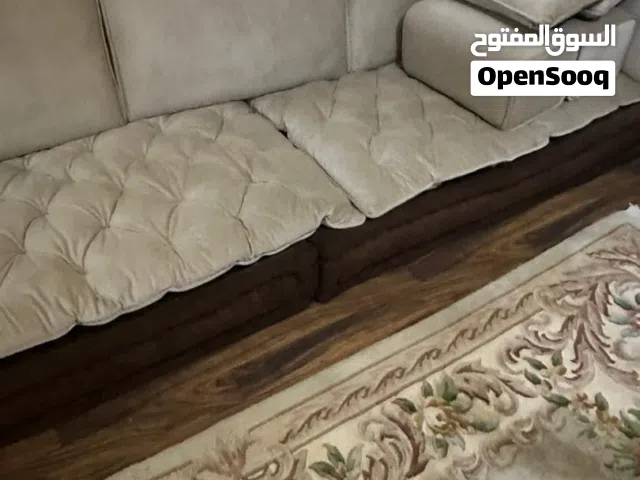 مجلس للبيع