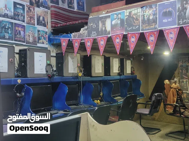 محل للبيع موقع متميز انترنت وبلاستيشن واستراحة مباريات وجوار سوق وشارع متحرك جدا