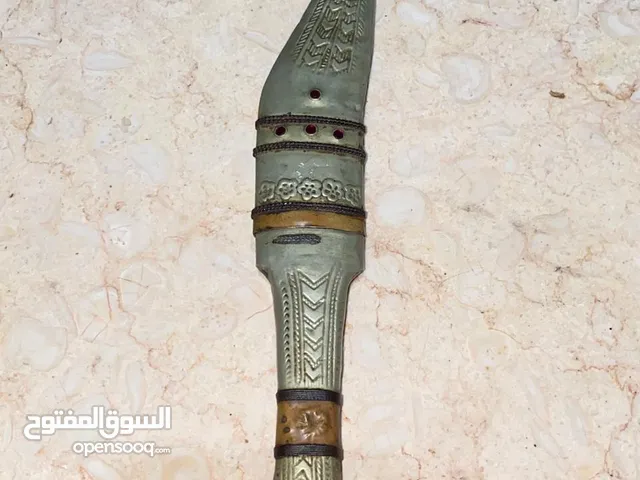 , خنجر يمنى ،مطرز بالياقوت الأحمر ..نادر جدا جدا