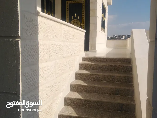 183 m2 5 Bedrooms Apartments for Sale in Irbid Al Hay Al Janooby