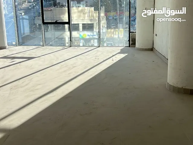 مكتب تجاري فاخر جدا للبيع في أفضل مواقع عبدون  الرقم المرجعي :