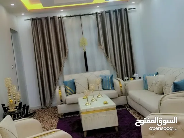118m2 3 Bedrooms Apartments for Sale in Zarqa Madinet El Sharq