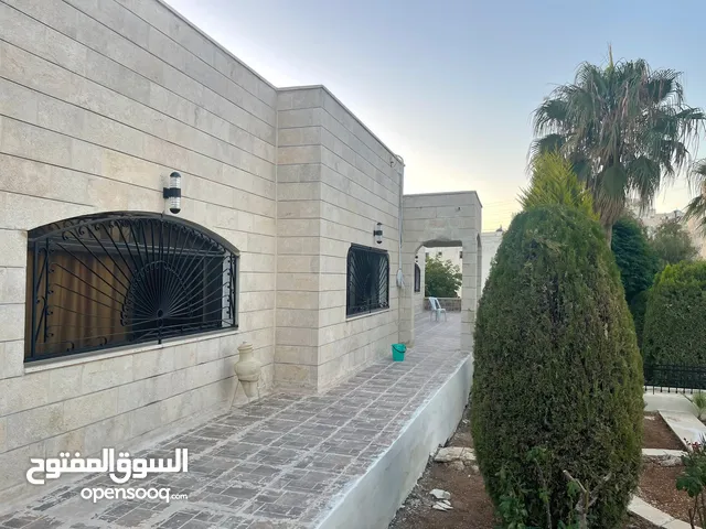 فيلا فاخرة للبيع
