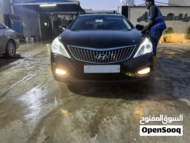 2013 هيونداي ازيرا Standard