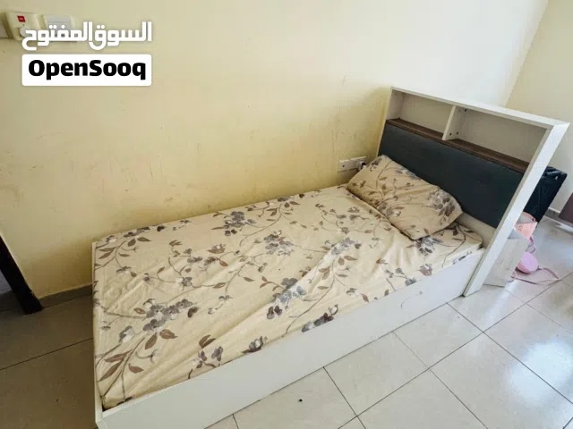 2 single beds