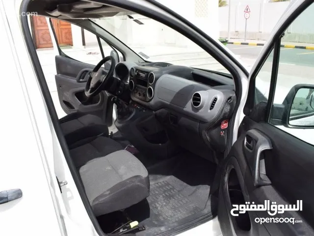 للبيع فلت فان بيجو بارتنر 2013 بنزين للبيع فلت