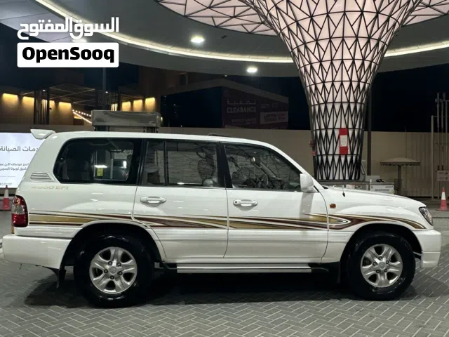 لاندكروزر 2006 نضيف جدا