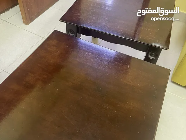 طاولتين بحاله ممتازه