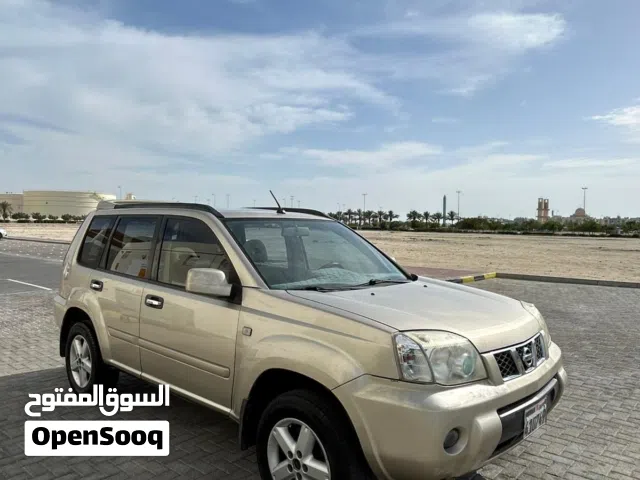 2008 نيسان X-تريل Standard