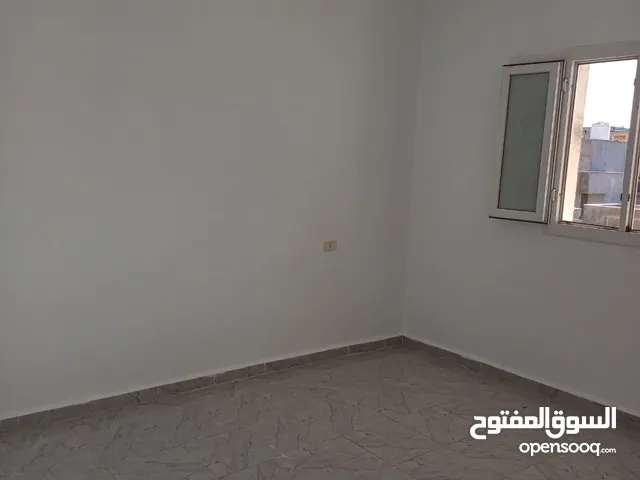 175 m2 3 Bedrooms Apartments for Rent in Tripoli Al-Sidra