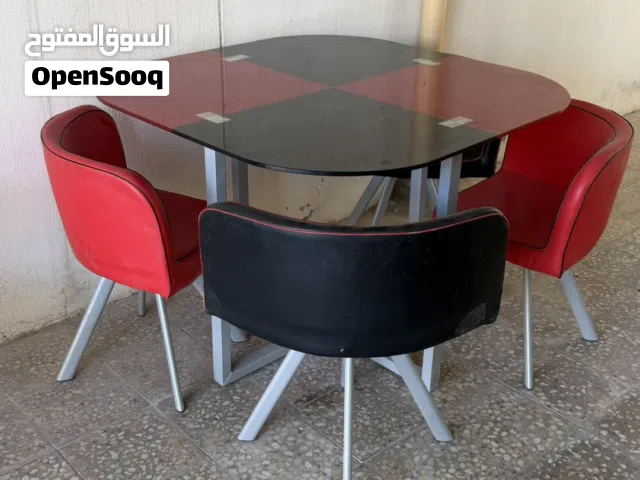 كراسي وطاوله بحاله جيده